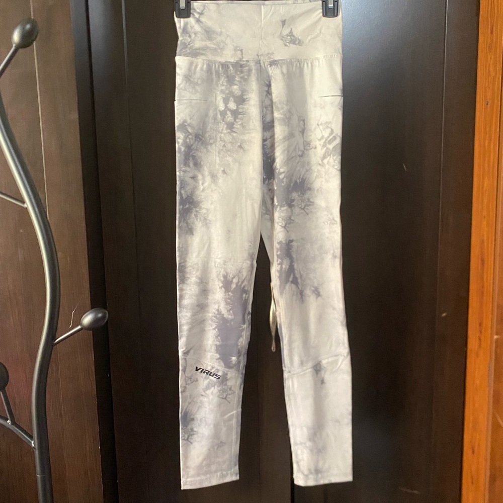 Virus Tie-Dye Gray Leggings
